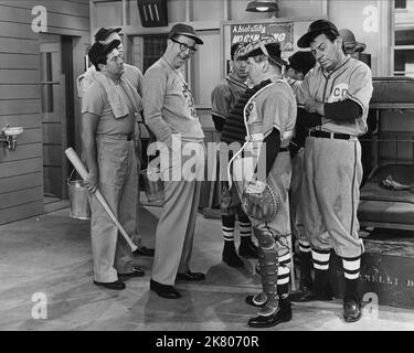 Harvey Lembeck, Phil Silvers & Maurice Gosfield Television: The Phil Silvers Show; Sergeant Bilko (TV-Serie) Characters: Cpl. Rocco Barbella, MSgt. Ernest G. Bilko, Pvt. Duane Doberman  Usa 1955-1959, 20 September 1955   **WARNING** This Photograph is for editorial use only and is the copyright of CBS and/or the Photographer assigned by the Film or Production Company and can only be reproduced by publications in conjunction with the promotion of the above Film. A Mandatory Credit To CBS is required. The Photographer should also be credited when known. No commercial use can be granted without w Stock Photo