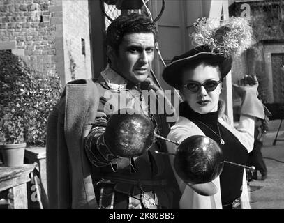 errol flynn, milton krims, on the set of the movie crossed swords, 1953  Stock Photo - Alamy