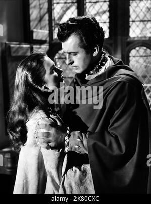 Jean Simmons & Stewart Granger Film: Young Bess (1953) Characters: Young Bess (Queen Elizabeth I), Thomas Seymour  Director: George Sidney 01 April 1953   **WARNING** This Photograph is for editorial use only and is the copyright of MGM and/or the Photographer assigned by the Film or Production Company and can only be reproduced by publications in conjunction with the promotion of the above Film. A Mandatory Credit To MGM is required. The Photographer should also be credited when known. No commercial use can be granted without written authority from the Film Company. Stock Photo