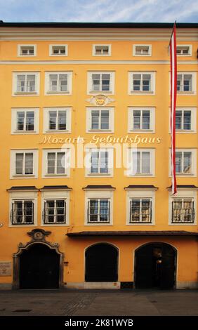 Mozarts birthplace or Mozarts Geburtshaus or Hagenauerhaus was the ...