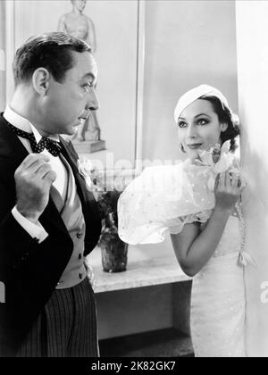 DOLORES DEL RIO, FLYING DOWN TO RIO, 1933 Stock Photo - Alamy
