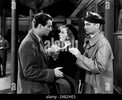 ROBERT TAYLOR, MARGARET SULLAVAN, THREE COMRADES, 1938 Stock Photo - Alamy