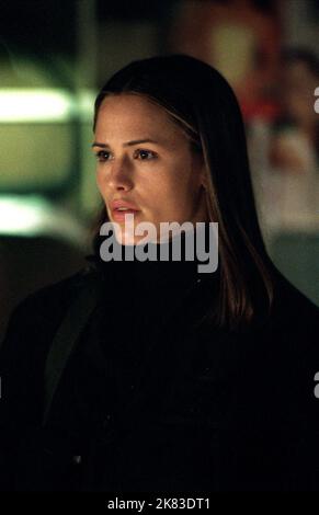 ALIAS JENNIFER GARNER As Sydney Bristow ALIAS Stock Photo - Alamy