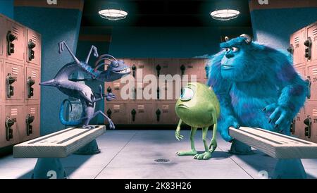 Randall Boggs, Mike & Sulley Film: Monsters, Inc.; Monsters Inc. (USA 2001) Characters: Randall Boggs, &  Regie: Pete Docter, David Silverman, Lee Unkrich, Director: P Docter,D Silverman,L Unkrich 28 October 2001   **WARNING** This Photograph is for editorial use only and is the copyright of DISNEY and/or the Photographer assigned by the Film or Production Company and can only be reproduced by publications in conjunction with the promotion of the above Film. A Mandatory Credit To DISNEY is required. The Photographer should also be credited when known. No commercial use can be granted without w Stock Photo