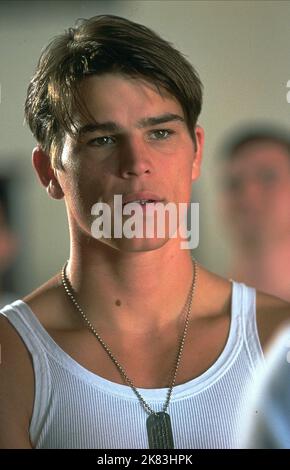 Josh Hartnett Film: Pearl Harbor (USA 2001) Characters: Capt. Danny Walker  Director: Michael Bay 21 May 2001   **WARNING** This Photograph is for editorial use only and is the copyright of BUENA VISTA and/or the Photographer assigned by the Film or Production Company and can only be reproduced by publications in conjunction with the promotion of the above Film. A Mandatory Credit To BUENA VISTA is required. The Photographer should also be credited when known. No commercial use can be granted without written authority from the Film Company. Stock Photo