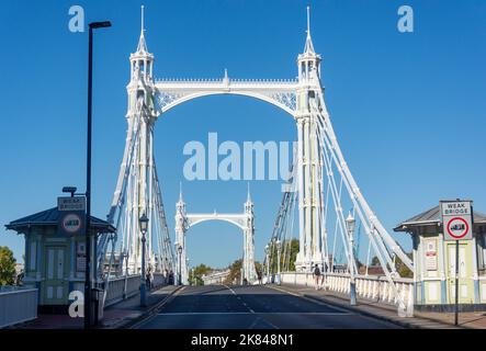 Albert Bridge, Albert Bridge Road, Battersea, London Borough of Wandsworth, Greater London, England, United Kingdom Stock Photo