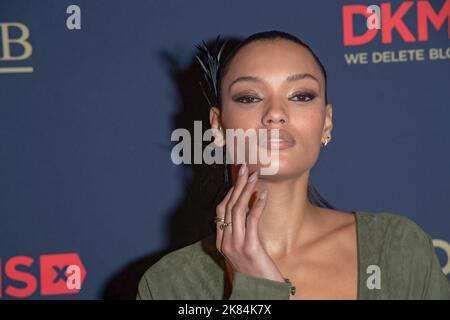 Model Lameka Fox attends the DKMS blood cancer research benefit gala at