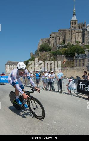 Stage 11 - Tour de France 2013 - Avranches to Mont St Michel - Individual Time Trial opposite Mont Saint Michel in the final kilometre. Roy Curvers team Argos Shimano. Stock Photo