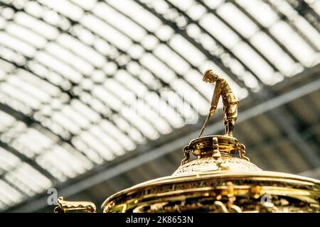 Ryder Cup Rendezvous King Cross Train Station with Eurostar and Atout France Stock Photo