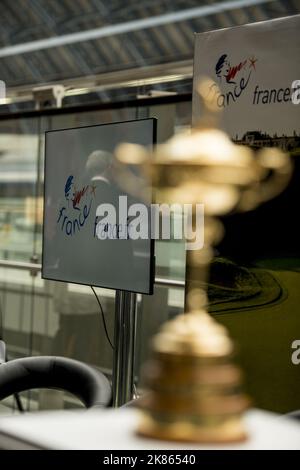 Ryder Cup Rendezvous King Cross Train Station with Eurostar and Atout France Stock Photo