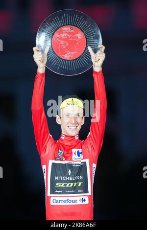 Mitchelton Scott's Simon Yates wins his first grand tour at the conclusion of the Vuelta a Espana (Tour of Spain) 2018 in Madrid, Spain on September 16, 2018. Stock Photo