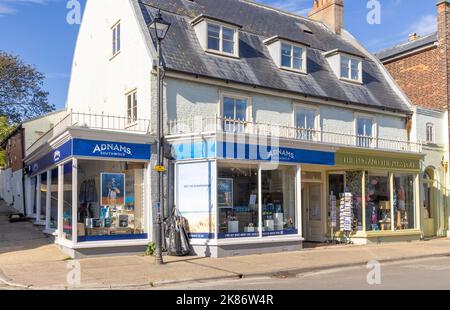 Adnams retail shop in Aldeburgh High Street. Suffolk, UK. Stock Photo