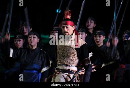 Suwon, Gyeonggi-do - 10 07 2022: An actor playing the king of Joseon leads his army in the musical 'Yajo: Jeongjo opens a new world' Stock Photo