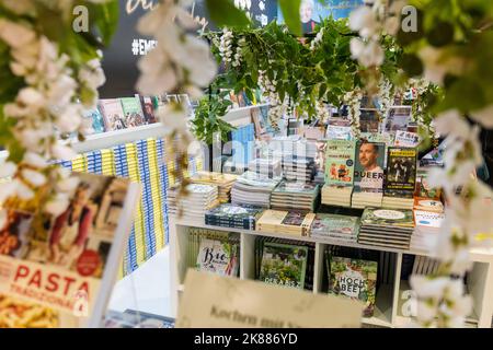 Frankfurt, Germany. 19th Oct, 2022. Frankfurt Book Fair, Frankfurter Buchmesse 2022: booth of publisher EMF (Edition Michael Fischer). Credit: Christian Lademann / LademannMedia Stock Photo