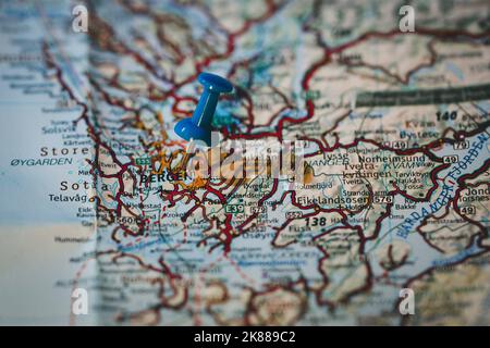 Bergen, Norway. Blue pinhead on map Stock Photo - Alamy