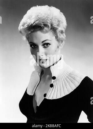 Kim Novak  Actress   01 May 1953   **WARNING** This Photograph is for editorial use only and is the copyright of The Film Company and/or the Photographer assigned by the Film or Production Company and can only be reproduced by publications in conjunction with the promotion of the above Film. A Mandatory Credit To The Film Company is required. The Photographer should also be credited when known. No commercial use can be granted without written authority from the Film Company. Stock Photo