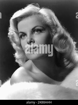 CLEO MOORE ACTRESS (1954 Stock Photo - Alamy
