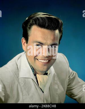 Robert Wagner  Actor   01 May 1955   **WARNING** This Photograph is for editorial use only and is the copyright of The Film Company and/or the Photographer assigned by the Film or Production Company and can only be reproduced by publications in conjunction with the promotion of the above Film. A Mandatory Credit To The Film Company is required. The Photographer should also be credited when known. No commercial use can be granted without written authority from the Film Company. Stock Photo