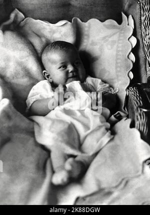 Doris Day  Baby Photo Of Actress   01 September 1942   **WARNING** This Photograph is for editorial use only and is the copyright of The Film Company and/or the Photographer assigned by the Film or Production Company and can only be reproduced by publications in conjunction with the promotion of the above Film. A Mandatory Credit To The Film Company is required. The Photographer should also be credited when known. No commercial use can be granted without written authority from the Film Company. Stock Photo