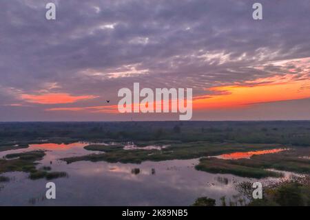 SUQIAN, CHINA - OCTOBER 21, 2022 - A view of Hongze Lake Wetland scenic spot under Chaoyang in Suqian city, Jiangsu province, China, Oct 21, 2022. Stock Photo