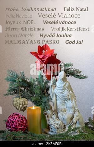 Weihnachtskarte in mehreren Sprachen Stock Photo