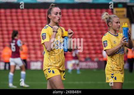 Walsall, UK. 22nd Oct, 2022. Walsall, England, October 22nd 2022: Megan Finnigan (20 Everton) celebrates the win after the Barclays FA Womens Super League match between Aston Villa and Everton at Bescot Stadium in Walsall, England (Natalie Mincher/SPP) Credit: SPP Sport Press Photo. /Alamy Live News Stock Photo