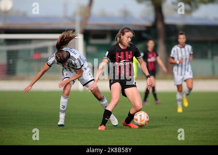 Christy Grimshaw (AC Milan) during AC Milan vs ACF Fiorentina femminile,  Italian football Serie A Women mat - Photo .LiveMedia/Francesco Scaccianoce  Stock Photo - Alamy