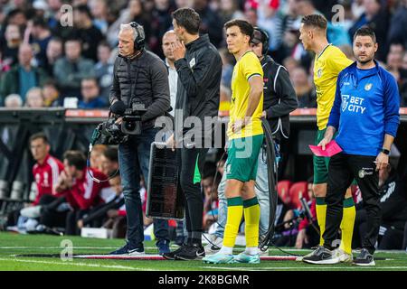 Rotterdam - Cole Bassett of Fortuna Sittard during the match between Feyenoord v Fortuna Sittard at Stadion Feijenoord De Kuip on 22 October 2022 in Rotterdam, Netherlands. (Box to Box Pictures/Yannick Verhoeven) Stock Photo