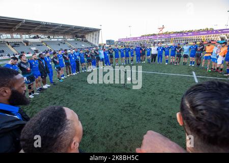 Newcastle, UK. 10th Sep, 2022. Players join together after The 2021 Rugby League World Cup match between Fiji and Italy at Kingston Park, Newcastle on Saturday 22nd October 2022. (Credit: Chris Lishman | MI News) Credit: MI News & Sport /Alamy Live News Stock Photo