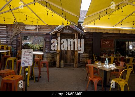 Woody Creek Tavern Hunter S. Thompson hang out near his house in Woody ...