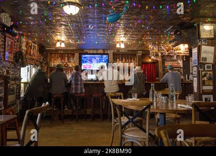 Woody Creek Tavern Hunter S. Thompson hang out near his house in Woody ...