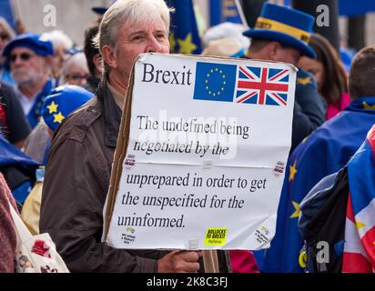 London, UK. 22nd October 2022. National Rejoin March supporters gather in  Park Lane before marching through central London in support of rejoining the EU. Credit: Stephen Bell/Alamy Live News Stock Photo