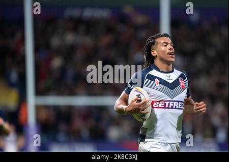Bolton, England - 22nd October 2022 -  Rugby League World Cup England vs France at Macron Stadium, Bolton, UK - Dom Young of England Credit: Dean Williams/Alamy Live News Stock Photo