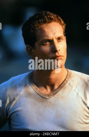Cole Hauser Film: Pitch Black (USA 2000) Characters: William J. Johns  Director: David Twohy 18 February 2000   **WARNING** This Photograph is for editorial use only and is the copyright of UIP and/or the Photographer assigned by the Film or Production Company and can only be reproduced by publications in conjunction with the promotion of the above Film. A Mandatory Credit To UIP is required. The Photographer should also be credited when known. No commercial use can be granted without written authority from the Film Company. Stock Photo