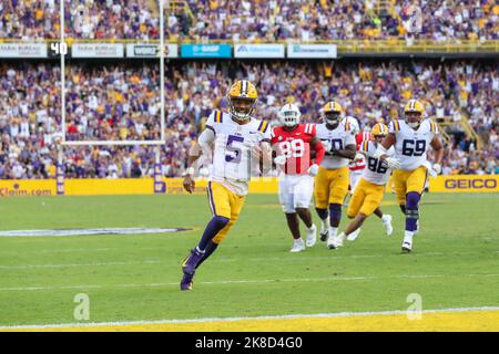 Baton Rouge, LA, USA. 22nd Oct, 2022. LSU quarterback Jayden Daniels (5) runs for the endzone during NCAA football game action between the Ole Miss Rebels and the LSU Tigers at Tiger Stadium in Baton Rouge, LA. Jonathan Mailhes/CSM/Alamy Live News Stock Photo