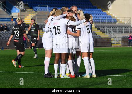 Eskilstuna, Sweden. 23rd Oct, 2022. Eskilstuna, Sweden, October 23rd 2022: Eskilstuna celebrates goal during the game in the Swedish League OBOS Damallsvenskan on October 23rd 2022 between Eskilstuna United DFF and Umea IK FF at Tunavallen in Eskilstuna, Sweden (Peter Sonander/SPP) Credit: SPP Sport Press Photo. /Alamy Live News Stock Photo