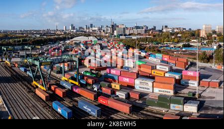 BIRMINGHAM, UK - OCTOBER 17, 2022.  An aerial view of the Freightliner Rail Terminal at Landor Street in Birmingham with shipping containers loading o Stock Photo