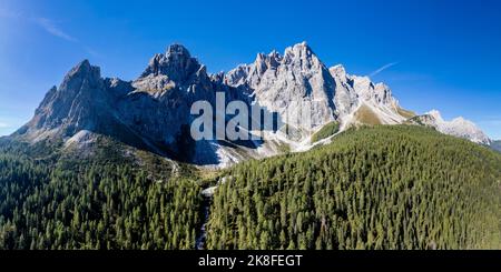 Italy, Trentino-Alto Adige/Sudtirol, Drone panorama of Sextener Rotwand mountain Stock Photo