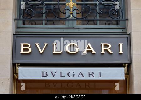 PARIS, FRANCE : Bulgari store in place Vendome in Paris. Bulgari is an  Italian jewelry and luxury goods brand Stock Photo - Alamy