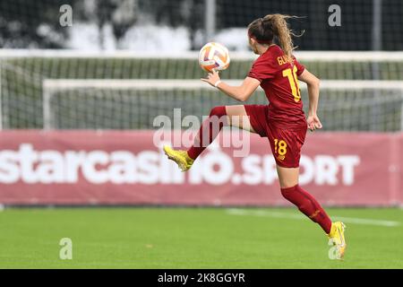 Rome, Italy. 23rd Oct, 2022. Benedetta Glionna of AS Roma Women during the 7th day of the Serie A Championship between A.S. Roma Women and F.C. Como Women at the stadio Tre Fontane on 23th of September, 2022 in Rome, Italy. Credit: Independent Photo Agency/Alamy Live News