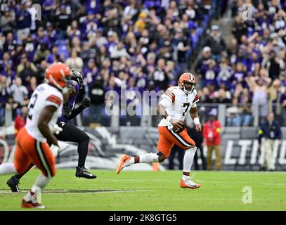 Baltimore, United States. 23rd Oct, 2022. Cleveland Browns quarterback Jacoby Brissett (7) scrambles away from Baltimore Ravens defenders during the second half at M&T Bank Stadium in Baltimore, Maryland, on Sunday, October 23, 2022. Baltimore won 23-20. Photo by David Tulis/UPI Credit: UPI/Alamy Live News Stock Photo