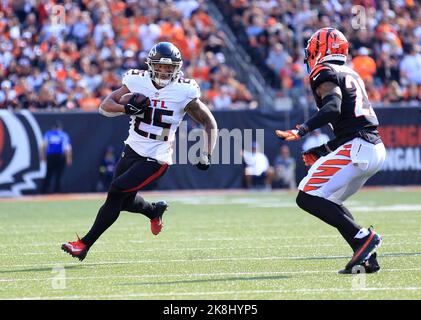 October 23, 2022: Marcus Mariota (1) of the Atlanta Falcons during WEEK 7  of the NFL regular season between the Atlanta Falcon and Cincinnati Bengals  in Cincinnati, Ohio. JP Waldron/Cal Sport Media/Sipa