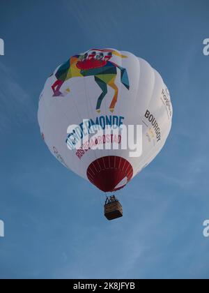 Sint Niklaas, Belgium, September 04, 2022, Hot air balloon of the city of Dendermonde, Belgium, high in the sky Stock Photo