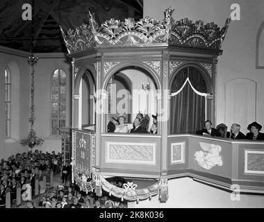 Oslo 19500514. Oslo city 900 year anniversary and dedication of newly sturded Oslo Cathedral. The party jewelry in anniversary rushes. Party worship of the newly stated cathedral along with the Crown Prince family. Crown Princess Märtha and Crown Prince Olav sit in the newly stured balcony in the church. Photo: NTB / NTB Stock Photo