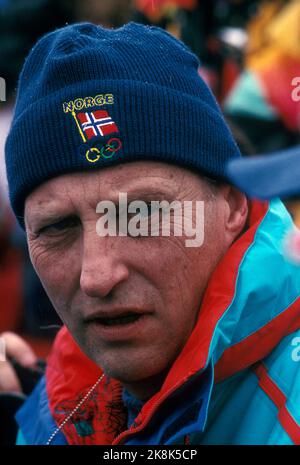 Read Saisies, France on January 15, 1992. King Harald with a top hat with the Norwegian flag and the Olympic rings during the Olympics in Albertville. Photo; Lise Aaserud / NTB / NTB Stock Photo