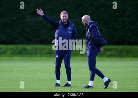 Chelsea manager Graham Potter (left) during a training session at Cobham Training Centre, Surrey. Picture date: Monday October 24, 2022. Stock Photo