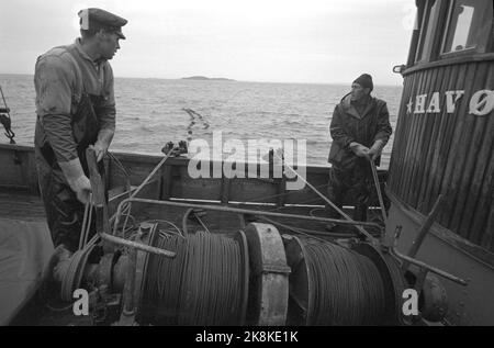 Aage storlokken current ntb fishing shrimp fishing gear fishing hi-res  stock photography and images - Alamy