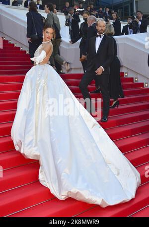 Alessandra Ambrosio 75th Cannes Film Festival People 02 20 May Cannes ...