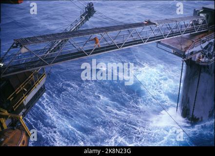 Oil Rig At Sea During A Storm Stock Photo - Alamy