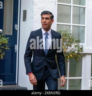October 24, 2022, London, England, United Kingdom: Former Chancellor of the Exchequer and Conservative Party leadership candidate RISHI SUNAK is seen leaving his house. (Credit Image: © Tayfun Salci/ZUMA Press Wire) Stock Photo